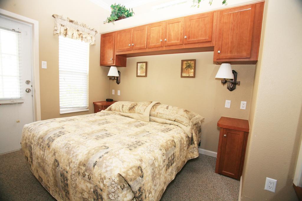 Tropical Palms Resort & Campground Kissimmee Buitenkant foto